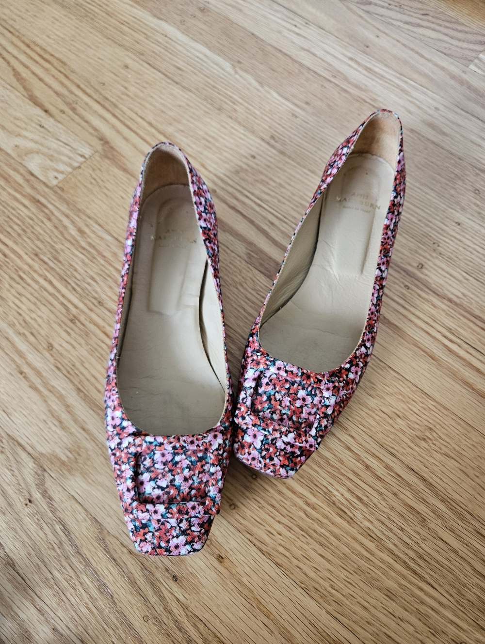 Ann Mashburn Pink Multi Floral Square-Toe Flats Size 38/8 - Picture 2 of 9